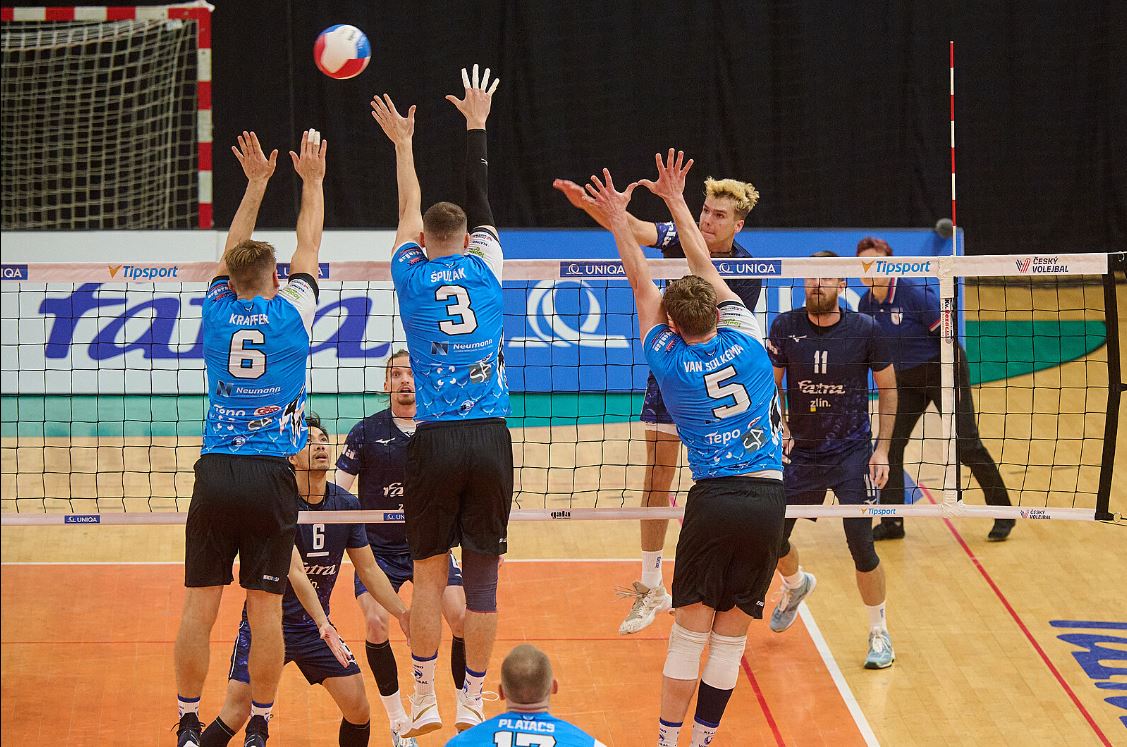 Volejbal v hale